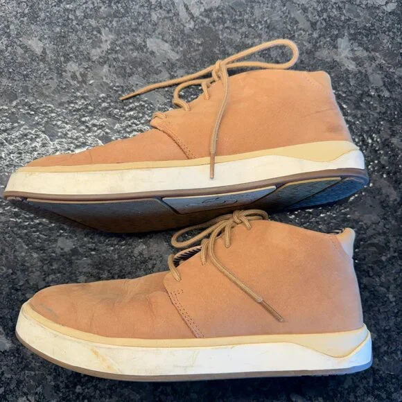 Olukai mens Papaku 'Ili waterproof leather tan chukka boots size 9.5M